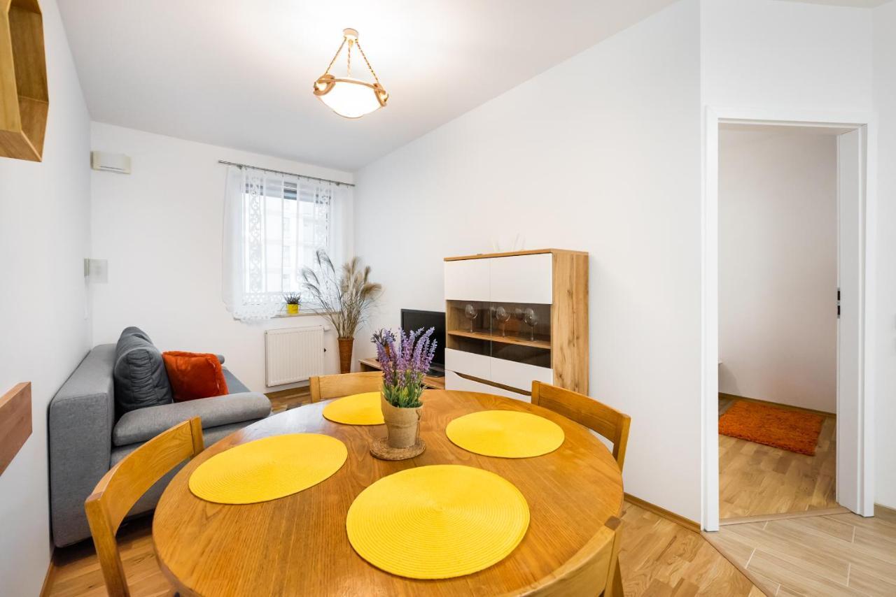 Metro Bemowo Colourful Apartment Warszawa Zewnętrze zdjęcie