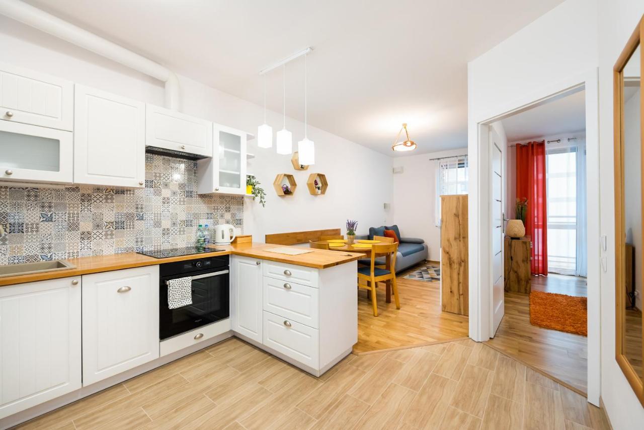 Metro Bemowo Colourful Apartment Warszawa Zewnętrze zdjęcie